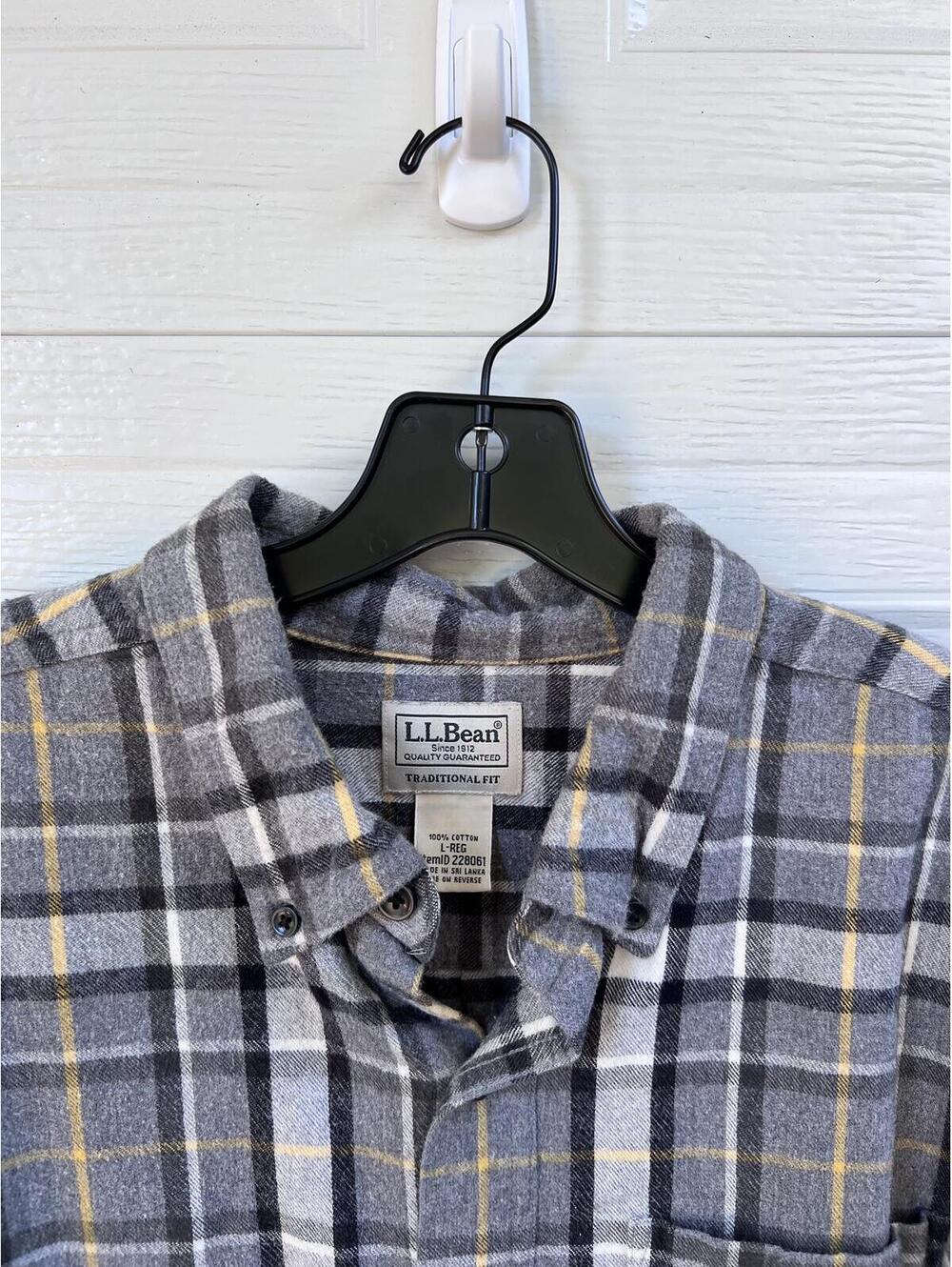 L.L. Bean Gray Plaid Button-Up Flannel Shirt Men's Long Sleeve Large - Picture 2 of 4